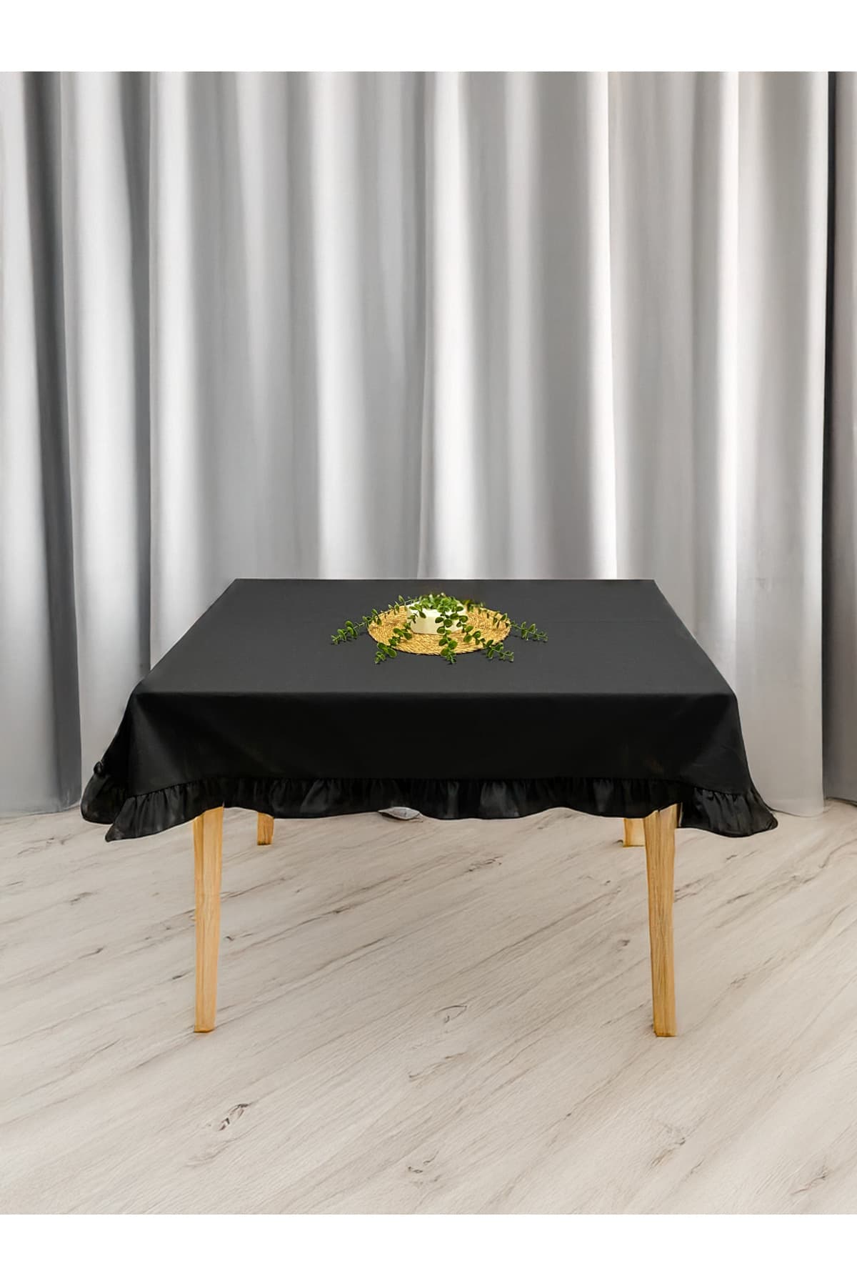 Pamuk Polyester Fırfırlı Masa Örtüsü Siyah