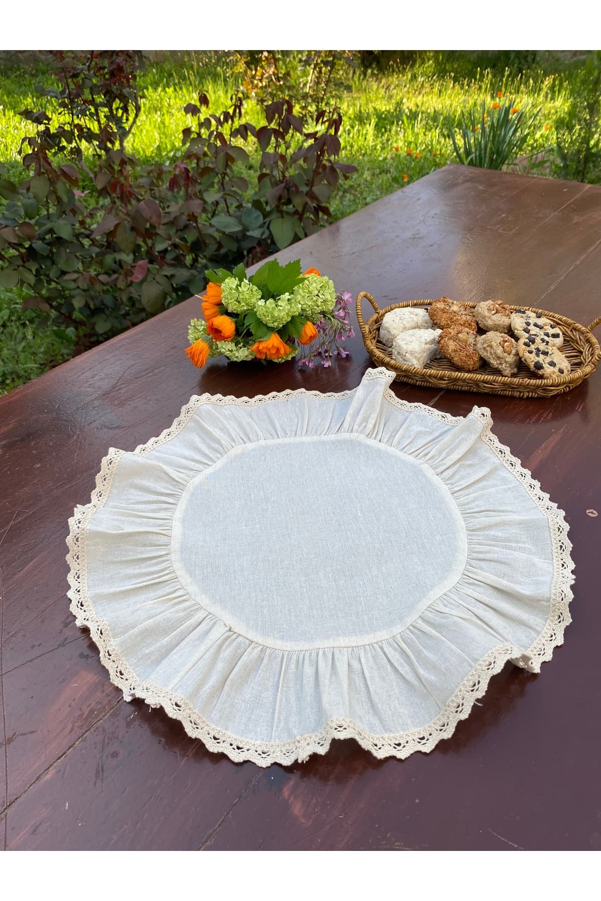 %100 Pamuklu Bej Ham Keten Fırfırlı Ve Dantelli 6'lı Amerikan Servisi Yuvarlak 40cm