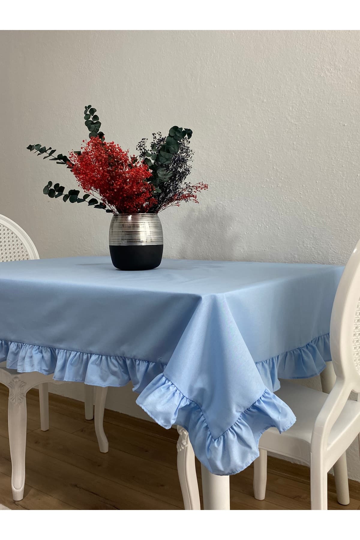 Pamuk Polyester Fırfırlı Masa Örtüsü